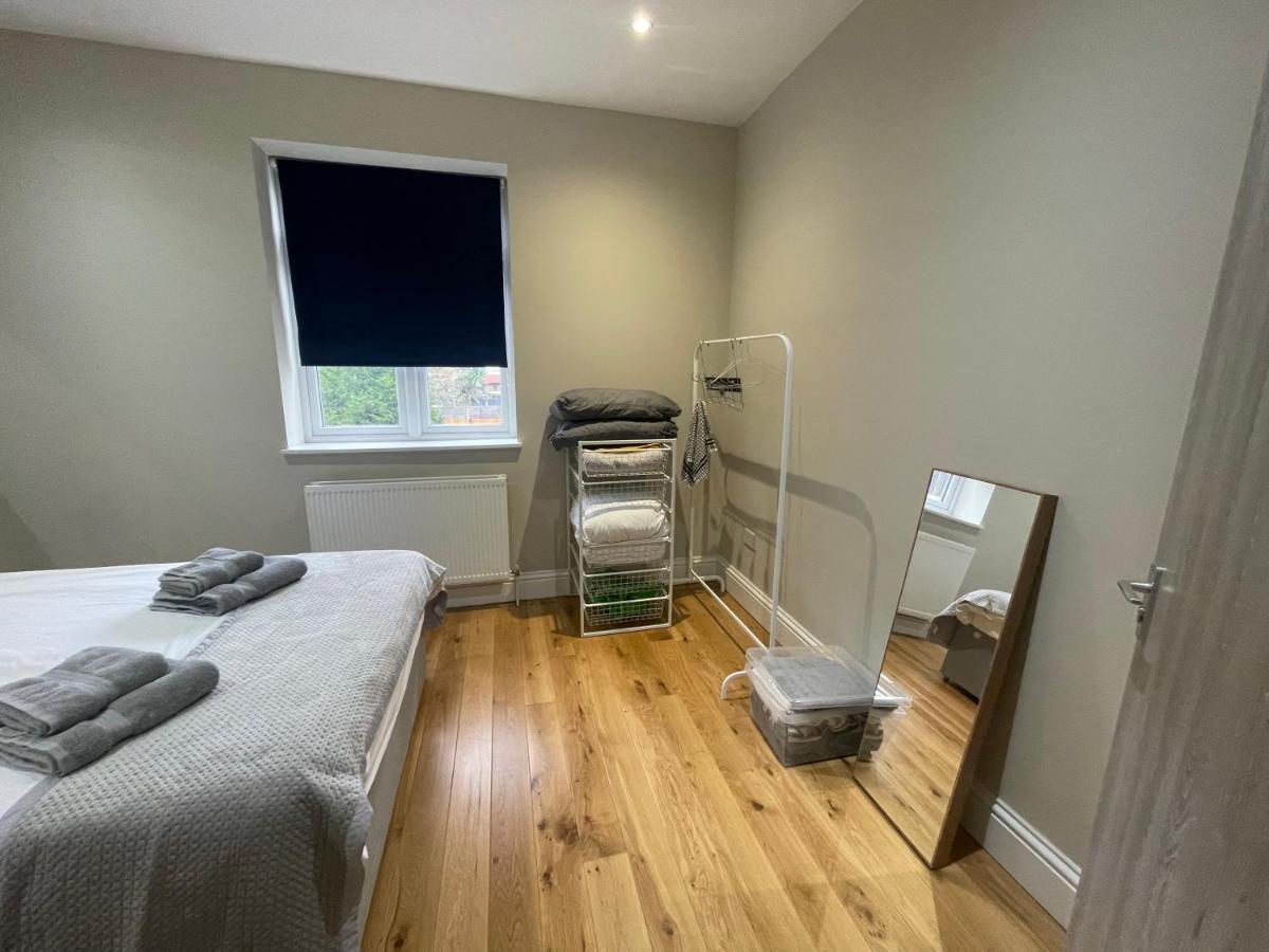 Lovely 1 Bedroom Apartment With On Street Parking Londra Dış mekan fotoğraf